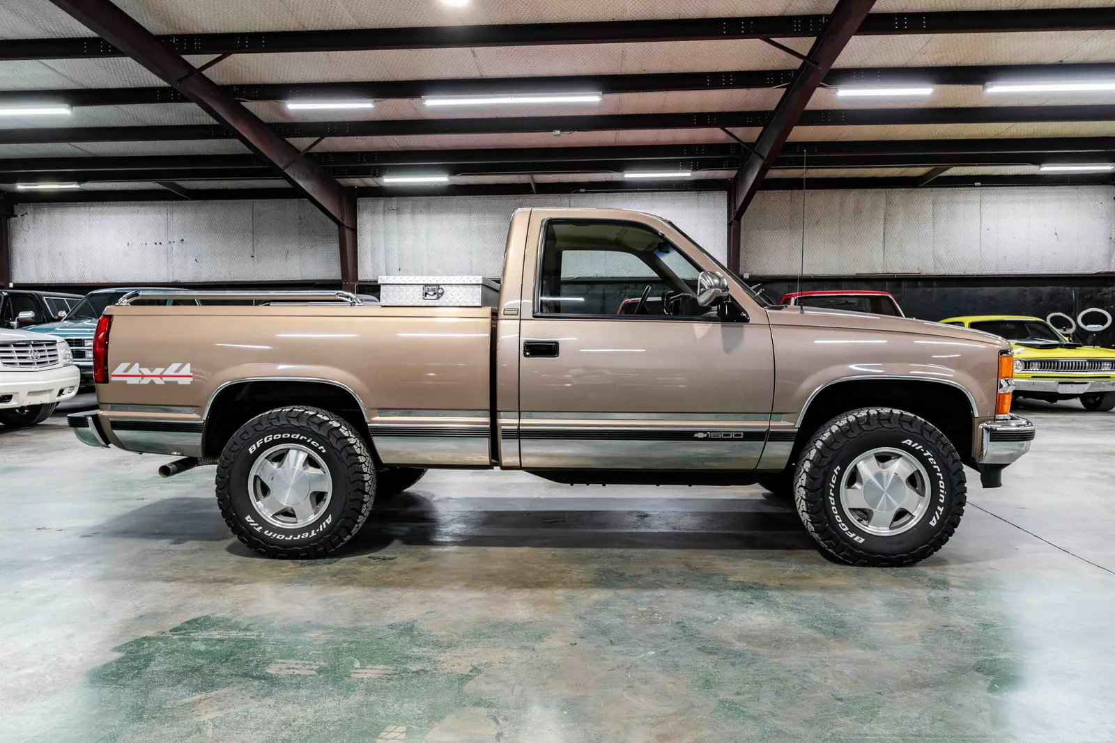 1994-Chevrolet-K1500-Light Autumnwood Metallic-175287-38.jpg